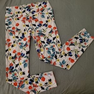 Fabletics brand floral leggings